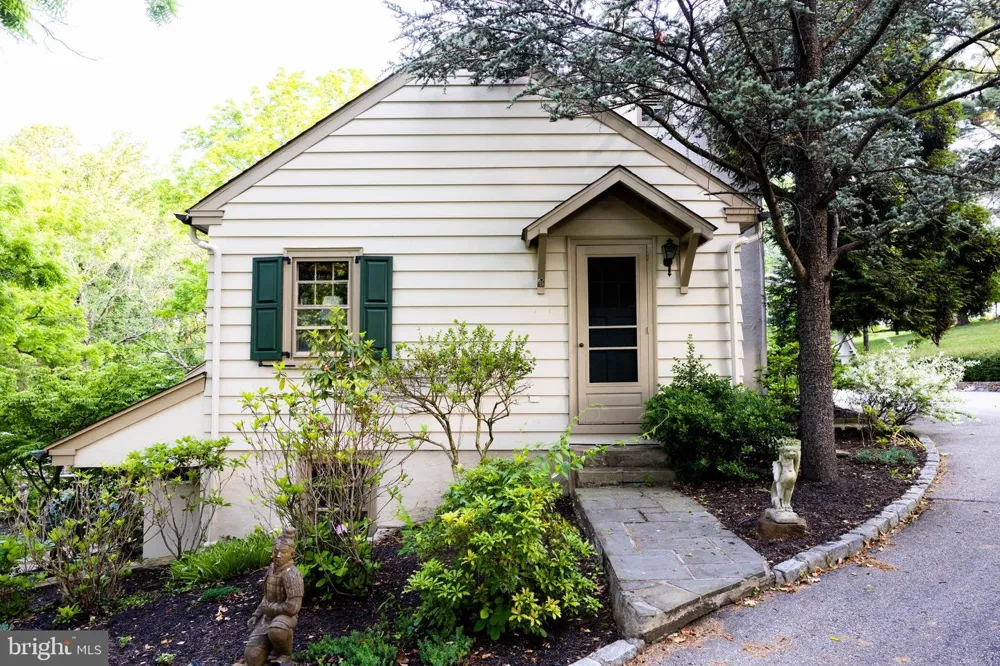 1105 GREEN LANE ROAD Malvern, PA 19355