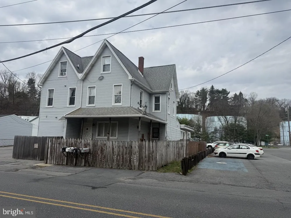 145 SPRING VALLEY ROAD Muhlenberg Township, PA 19605