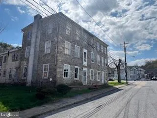 102 PENN STREET