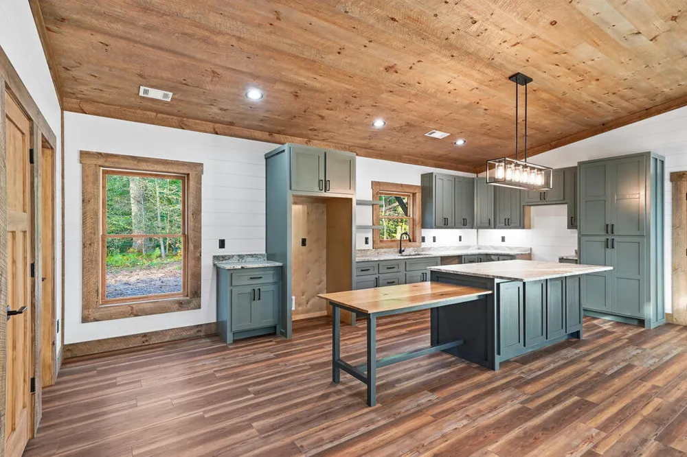 561 Woodland Trail Epworth, GA 30541