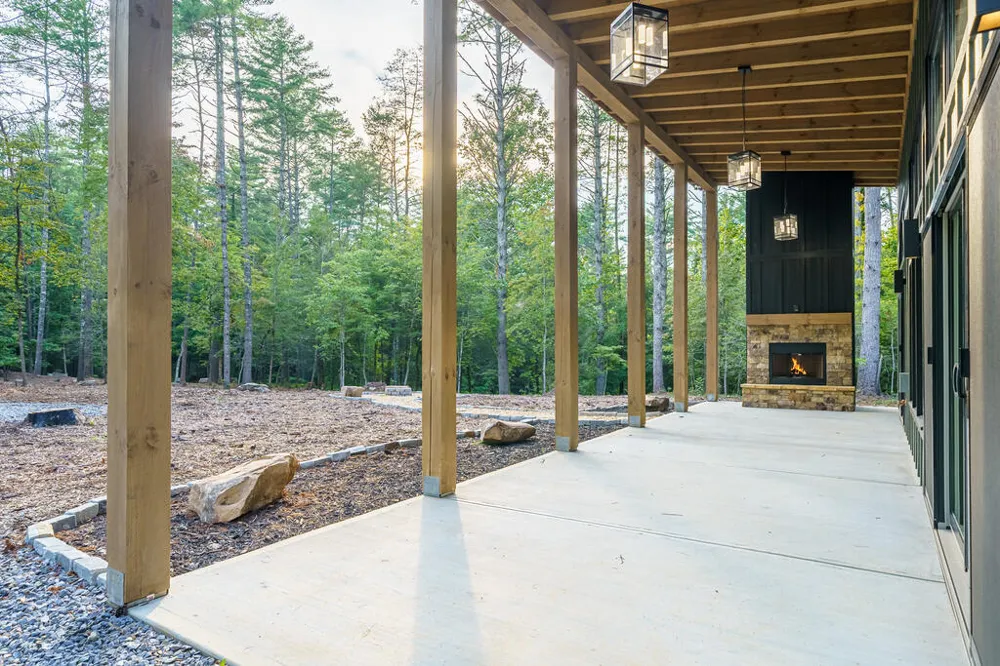 561 Woodland Trail Epworth, GA 30541