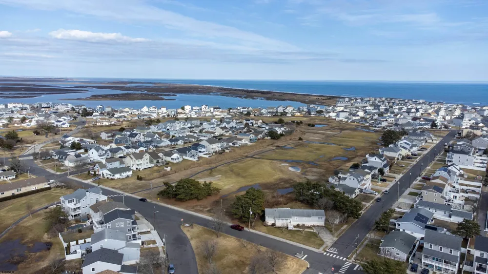 23 Heald Road Brigantine, NJ 08203