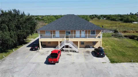 3304 Palm Leaf Circle