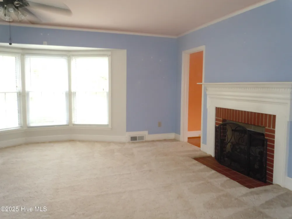 110 E Bell Street Tabor City, NC 28463