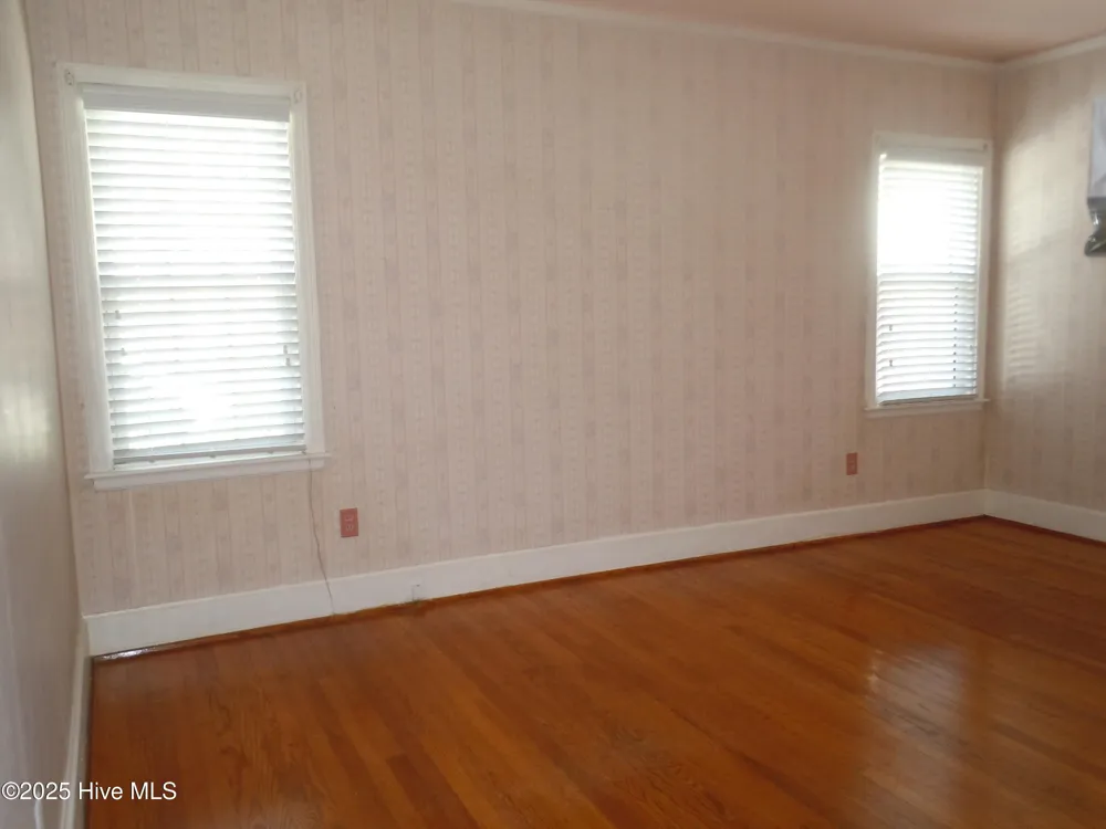 110 E Bell Street Tabor City, NC 28463