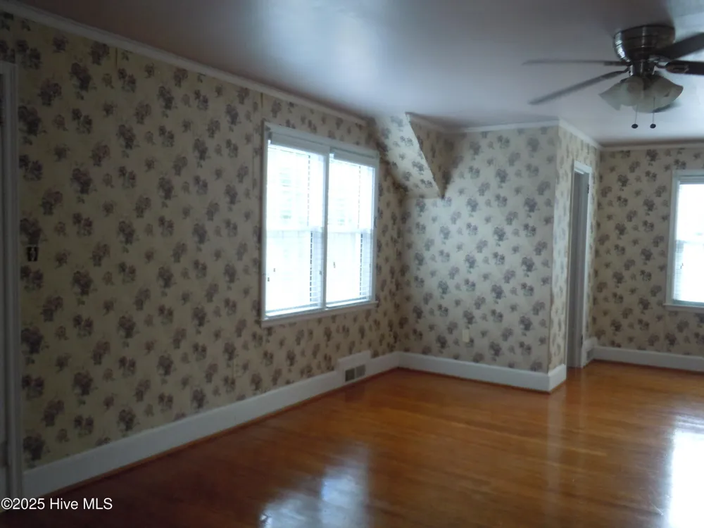 110 E Bell Street Tabor City, NC 28463