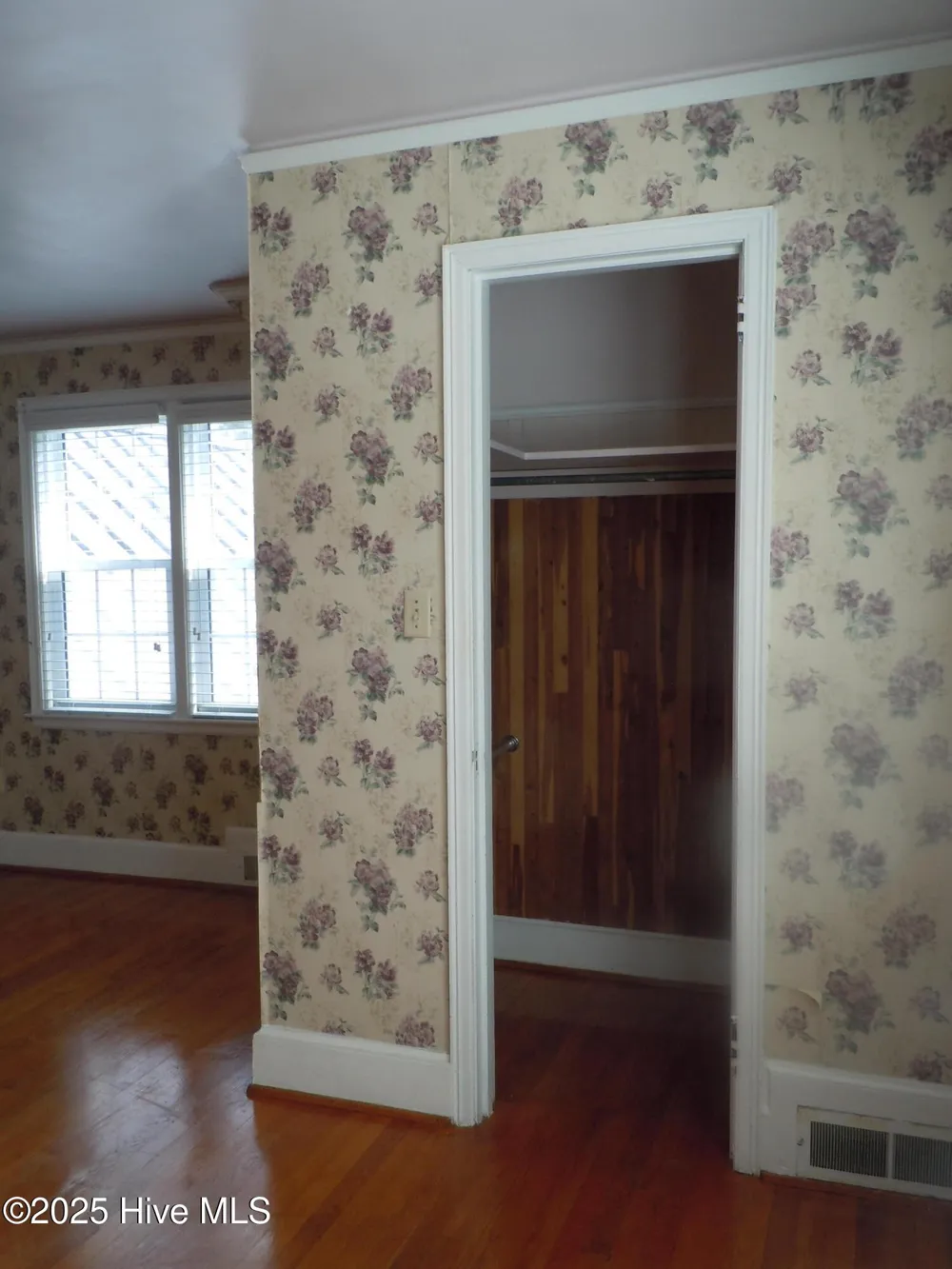 110 E Bell Street Tabor City, NC 28463