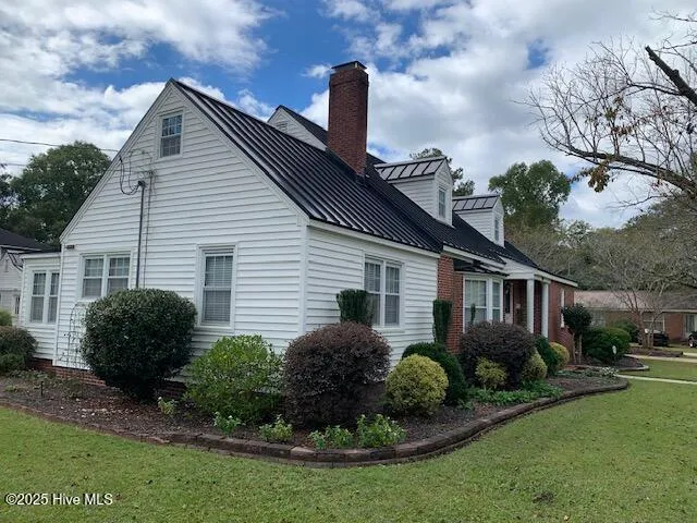 110 E Bell Street Tabor City, NC 28463