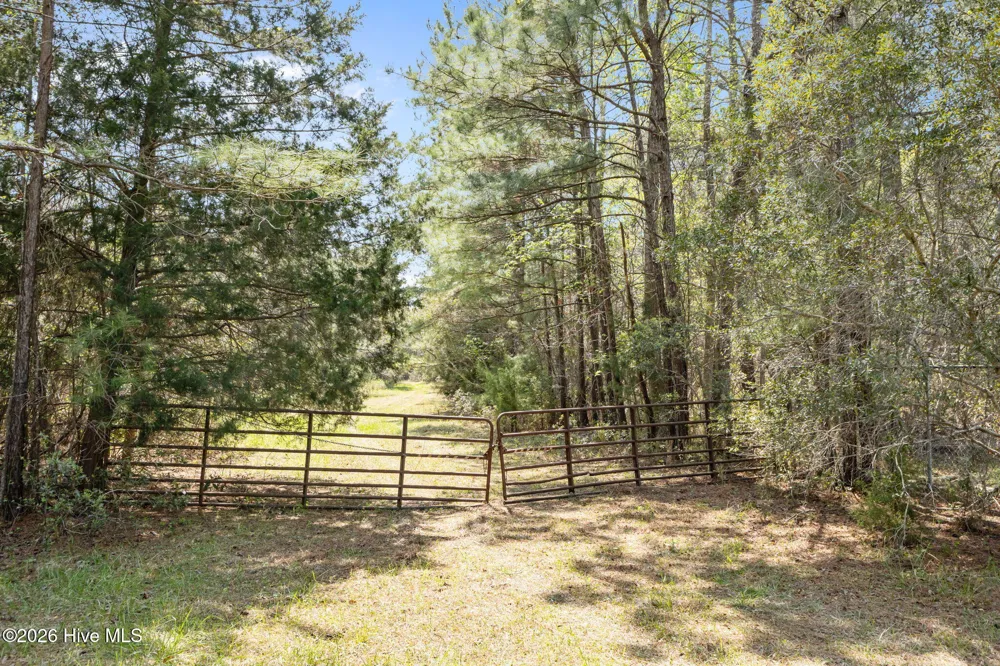 4160 Freedom Way Hubert, NC 28539