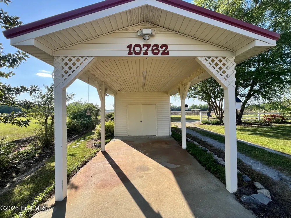 10762 James B. White Hwy S. Whiteville, NC 28472