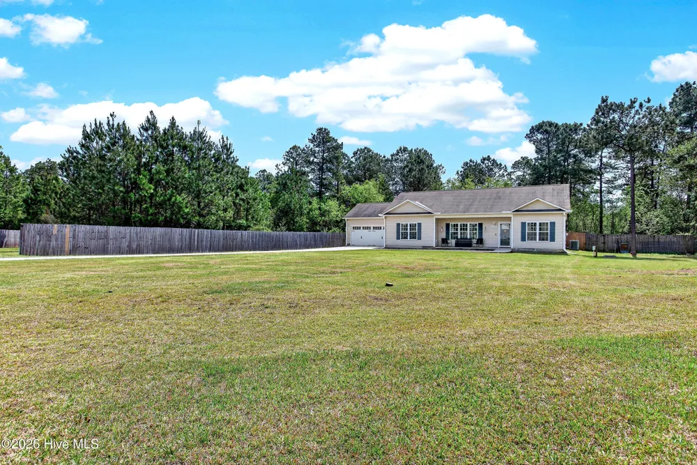 112 Lilac Lane Richlands, NC 28574