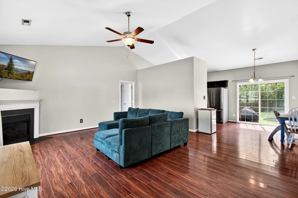 112 Lilac Lane Richlands, NC 28574