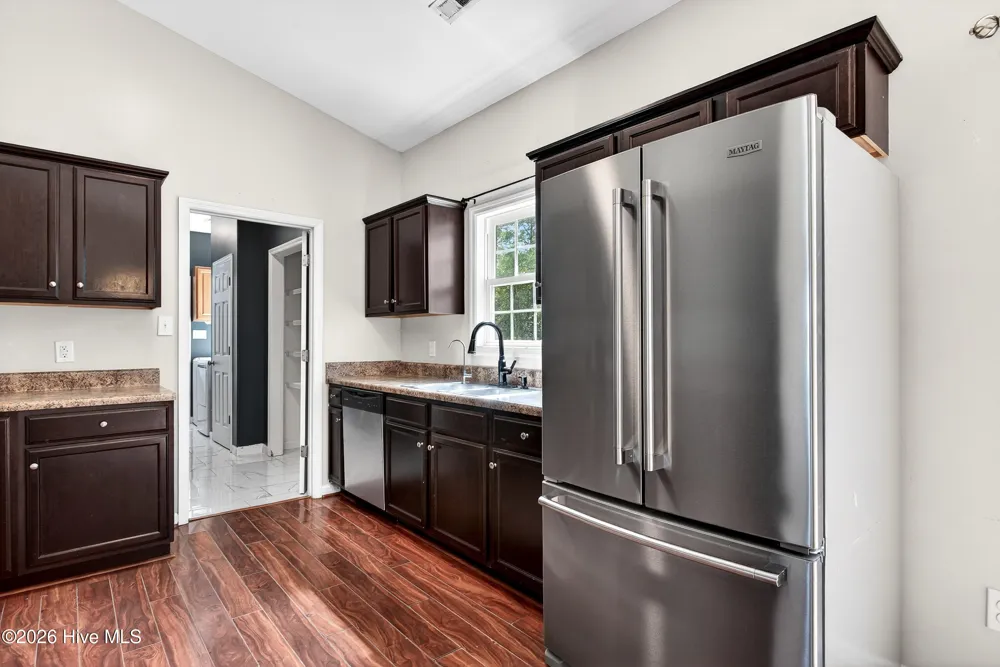 112 Lilac Lane Richlands, NC 28574