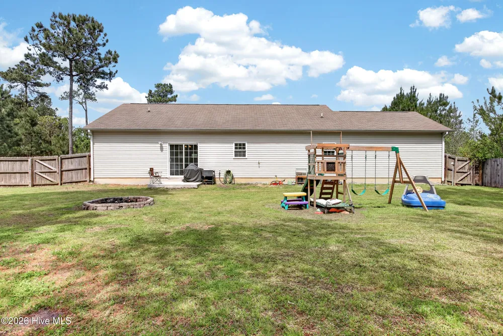 112 Lilac Lane Richlands, NC 28574