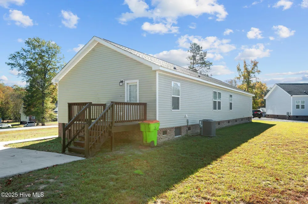 415 Pine Ridge Road Roanoke Rapids, NC 27870