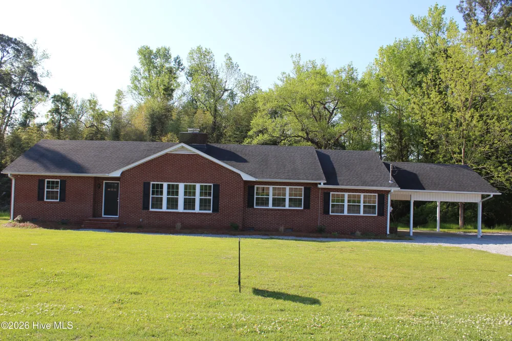 3049 Catherine Lake Road Richlands, NC 28574