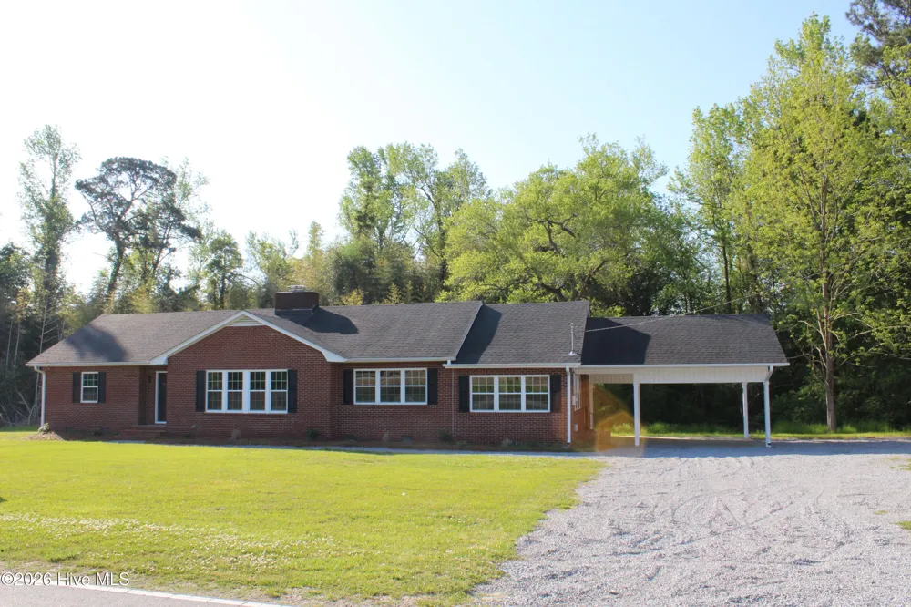 3049 Catherine Lake Road Richlands, NC 28574