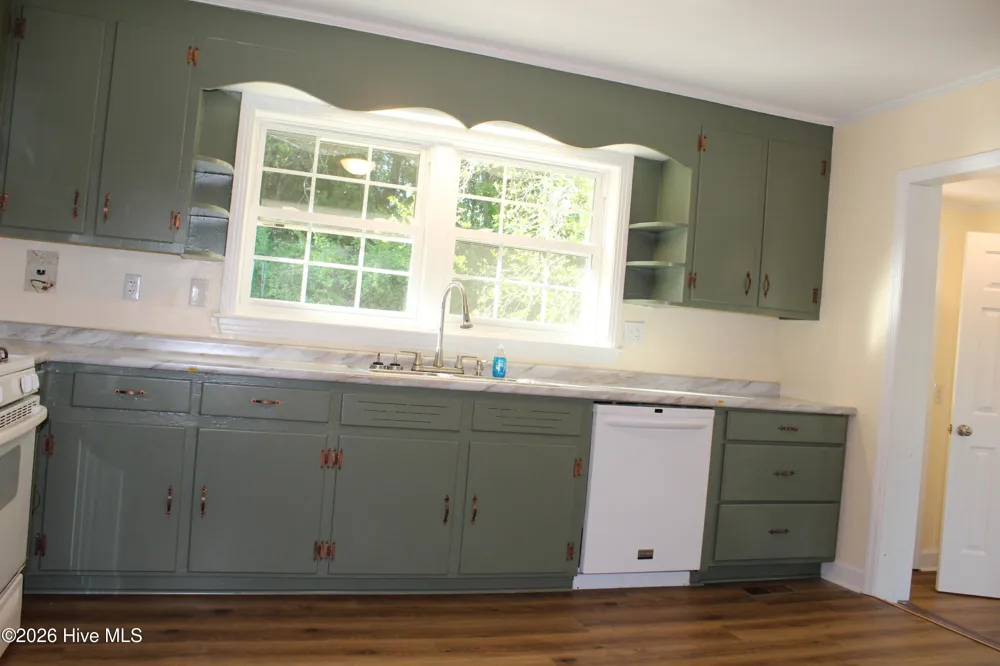 3049 Catherine Lake Road Richlands, NC 28574