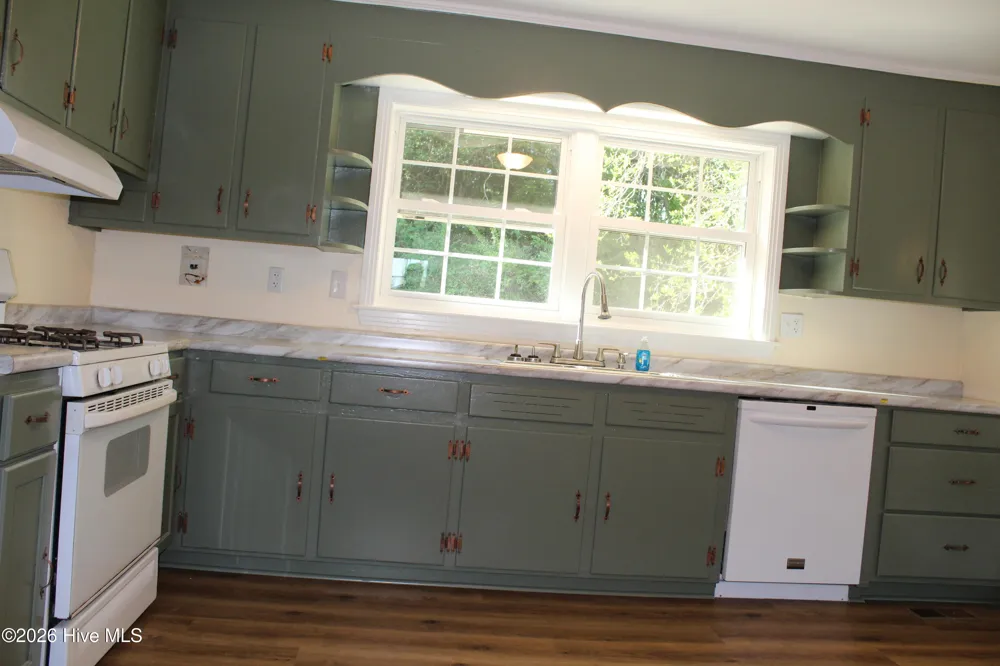 3049 Catherine Lake Road Richlands, NC 28574