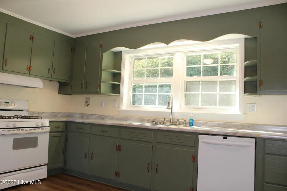3049 Catherine Lake Road Richlands, NC 28574