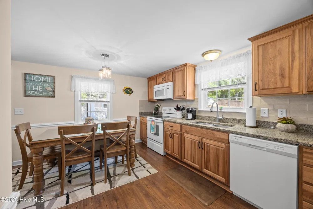 7108 Carolina Beach Road Wilmington, NC 28412