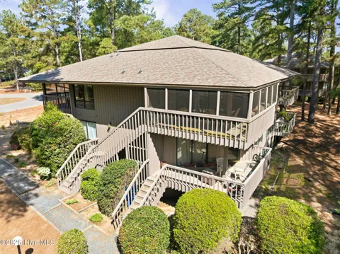 424 Foxcroft Circle
