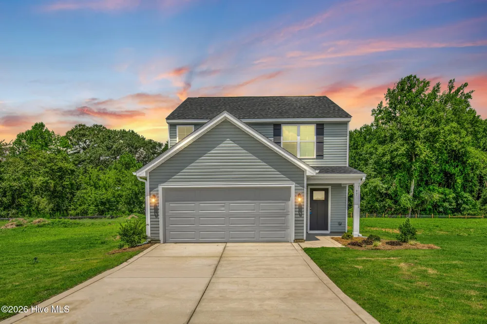 97 Coachman Lane Autryville, NC 28318