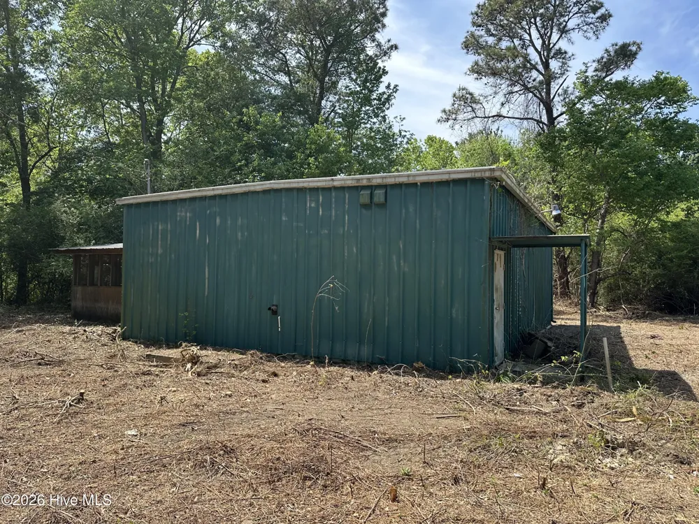 17600 Old Lumberton Road Laurinburg, NC 28352