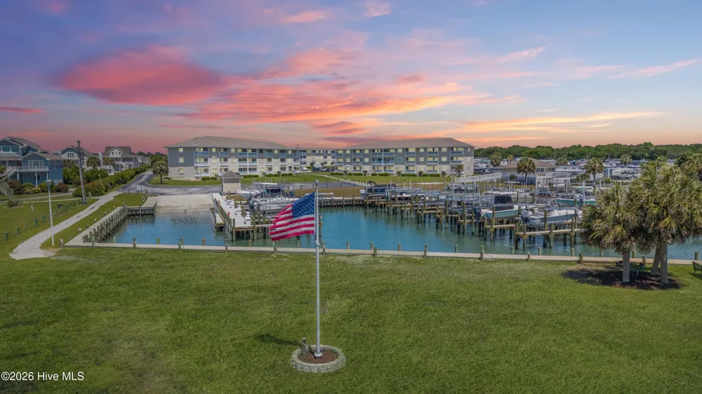 650 Cedar Point Boulevard #G4 Cedar Point, NC 28584
