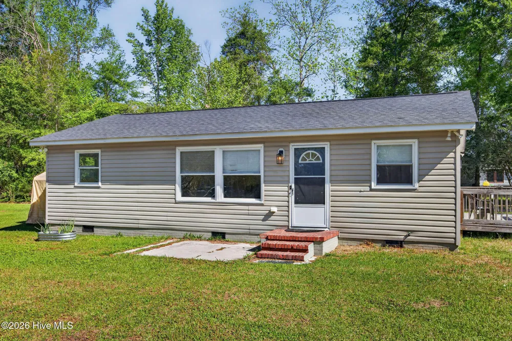 555 Cedar Street Bolton, NC 28423