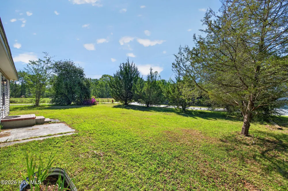 555 Cedar Street Bolton, NC 28423