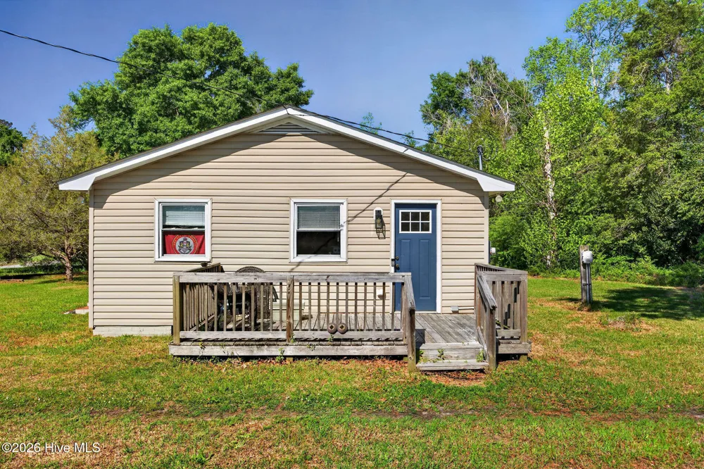555 Cedar Street Bolton, NC 28423