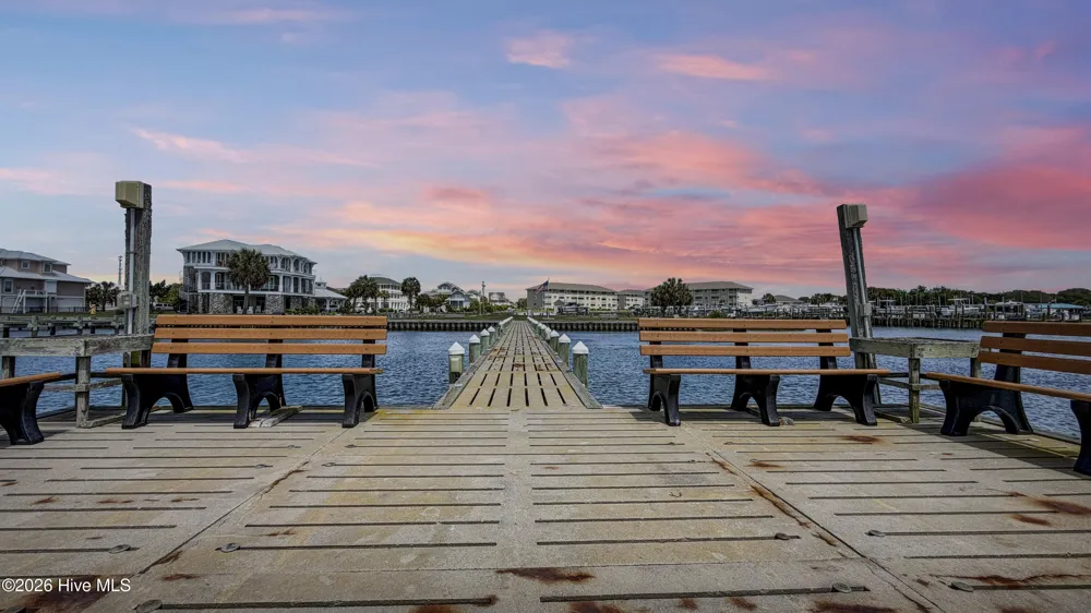 650 Cedar Point Boulevard #H1 Cedar Point, NC 28584