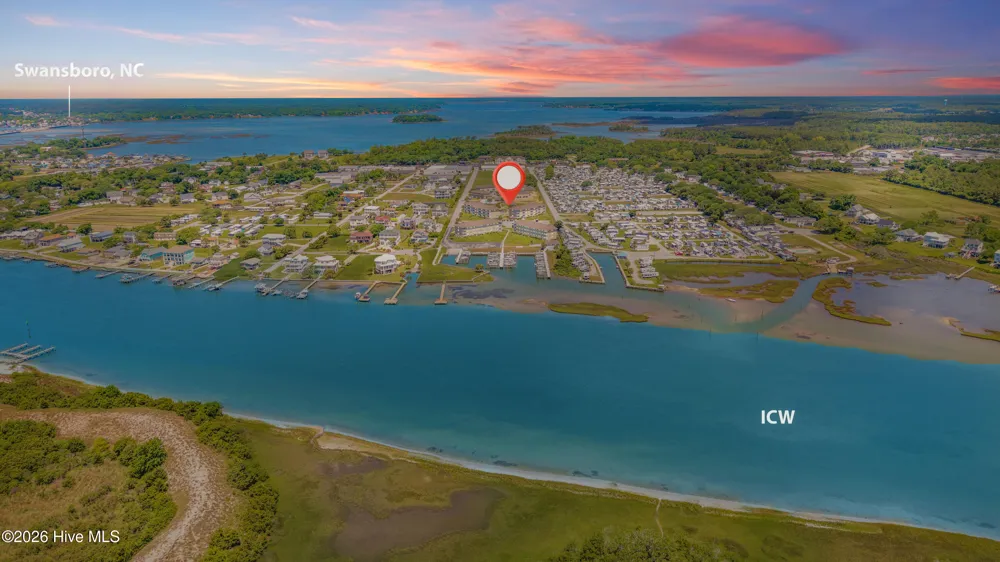 650 Cedar Point Boulevard #H1 Cedar Point, NC 28584