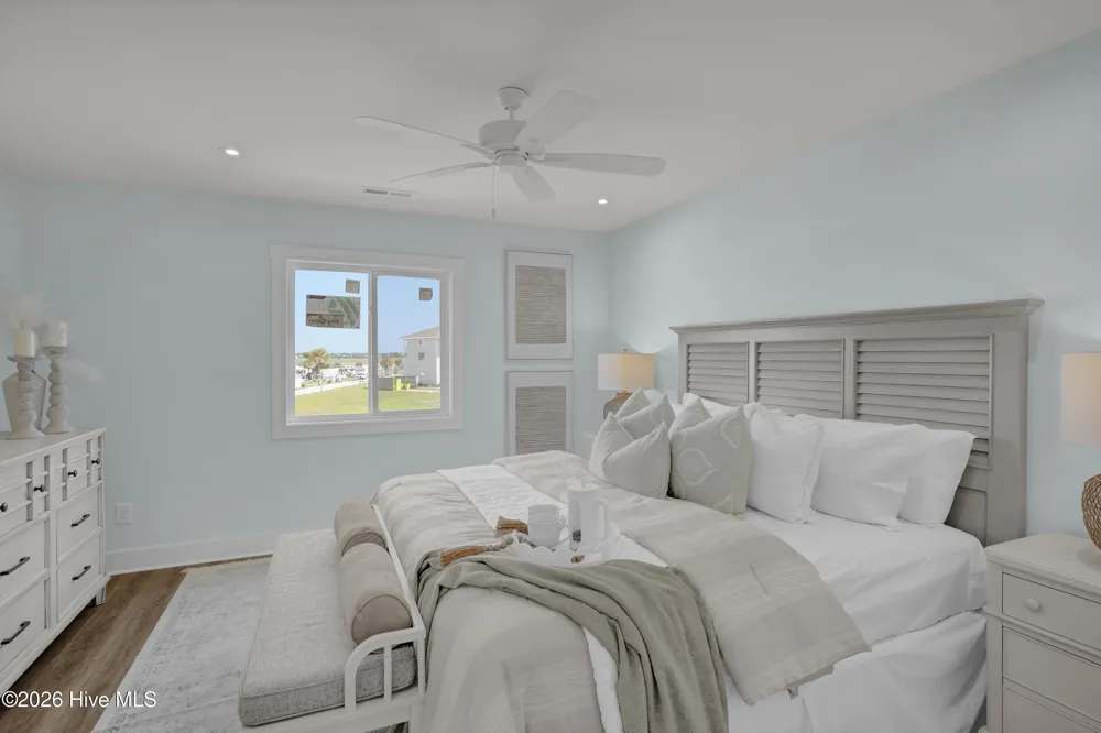 650 Cedar Point Boulevard #H1 Cedar Point, NC 28584