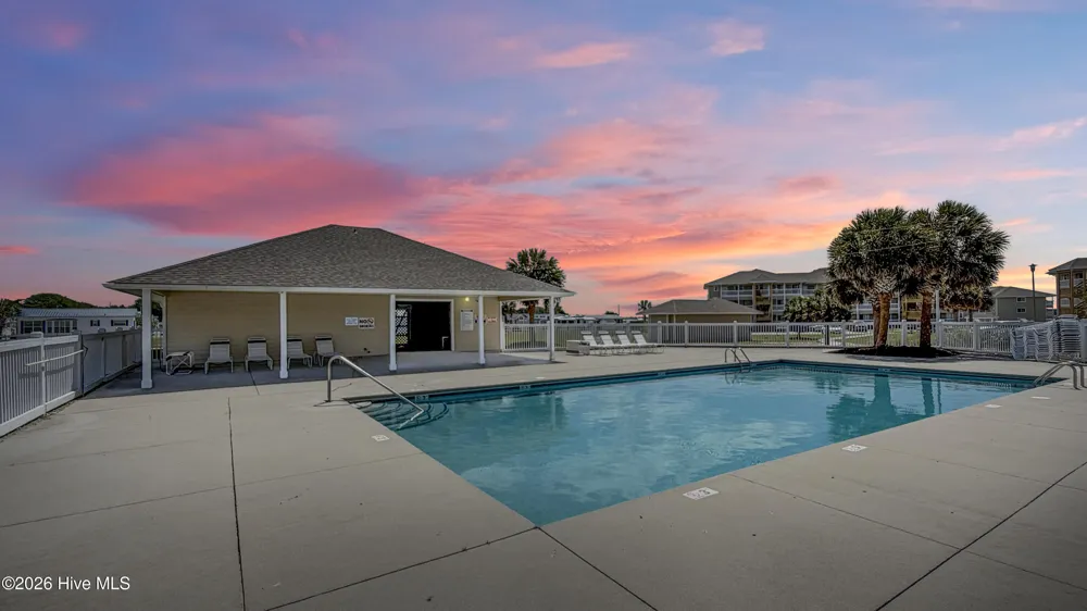 650 Cedar Point Boulevard #H1 Cedar Point, NC 28584
