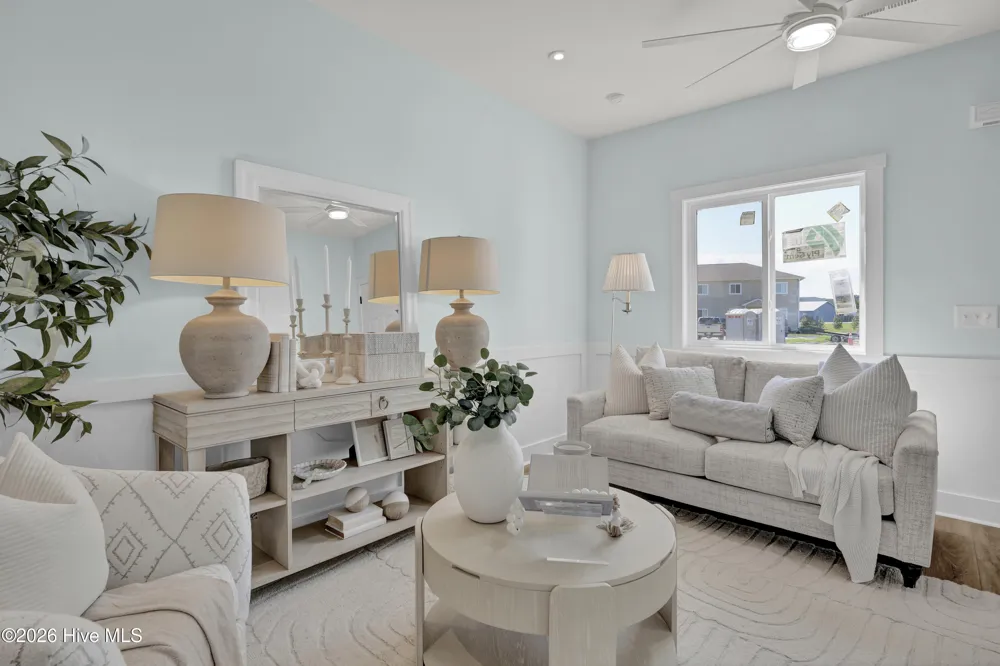 650 Cedar Point Boulevard #H1 Cedar Point, NC 28584