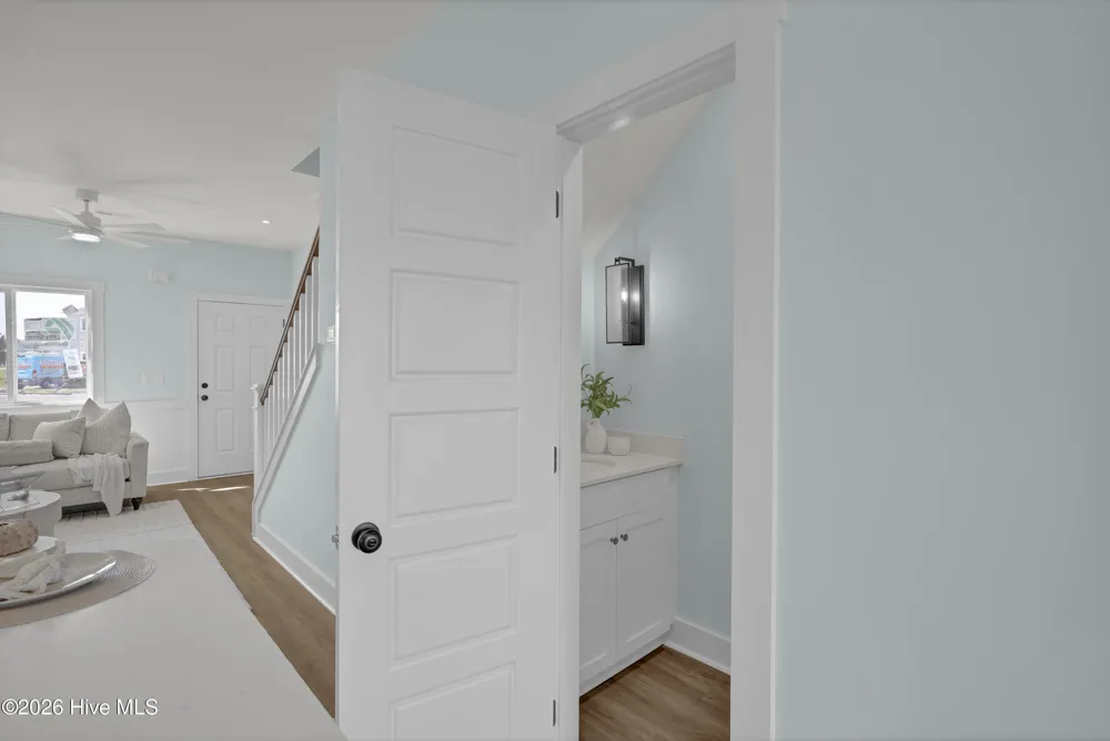 650 Cedar Point Boulevard #H1 Cedar Point, NC 28584