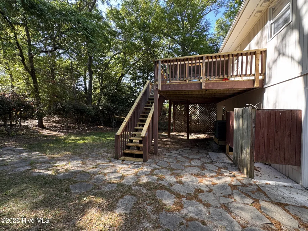 407 Hickory Street #Up Emerald Isle, NC 28594