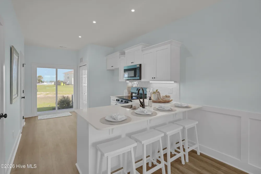 650 Cedar Point Boulevard #G5 Cedar Point, NC 28584