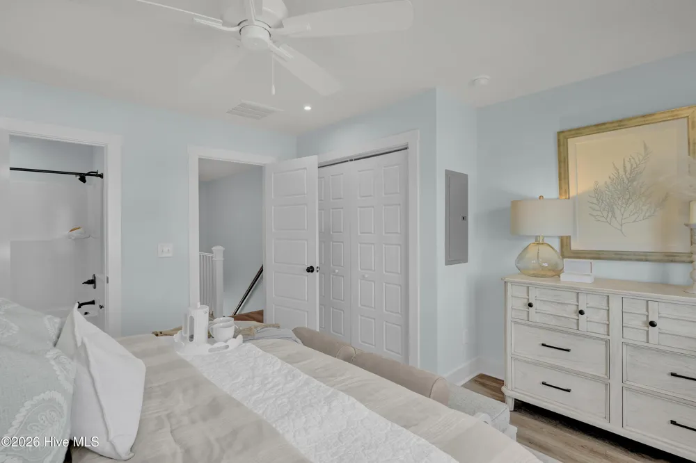 650 Cedar Point Boulevard #G5 Cedar Point, NC 28584