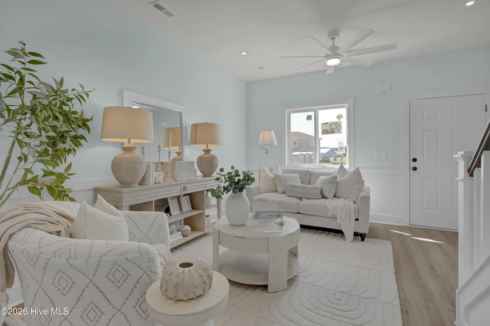 650 Cedar Point Boulevard #H2 Cedar Point, NC 28584