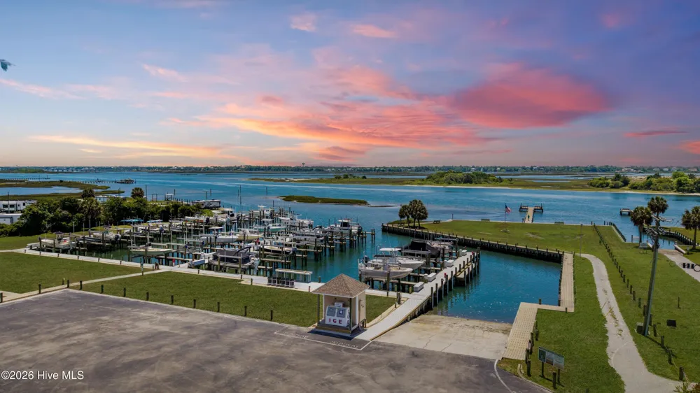 650 Cedar Point Boulevard #H2 Cedar Point, NC 28584