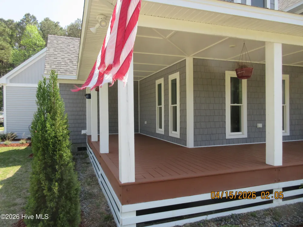 141 W Mobile Road Harbinger, NC 27941