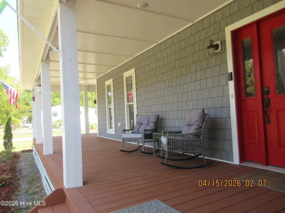 141 W Mobile Road Harbinger, NC 27941