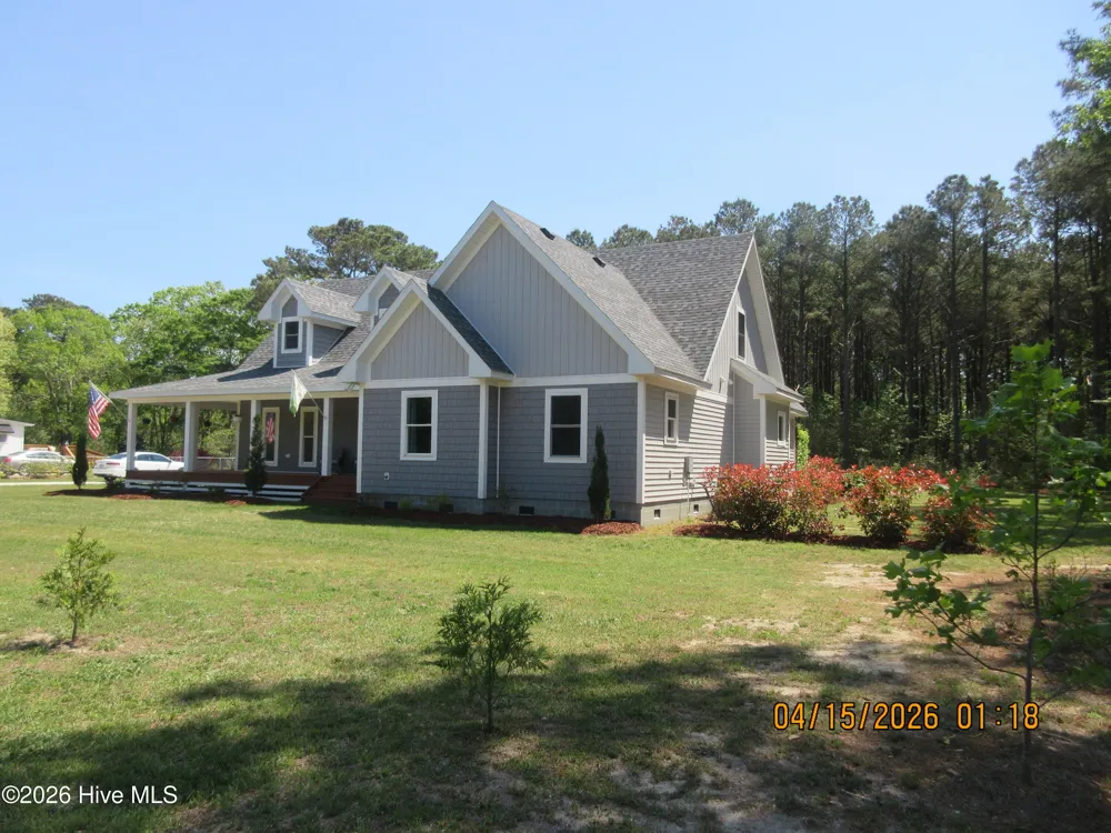 141 W Mobile Road Harbinger, NC 27941
