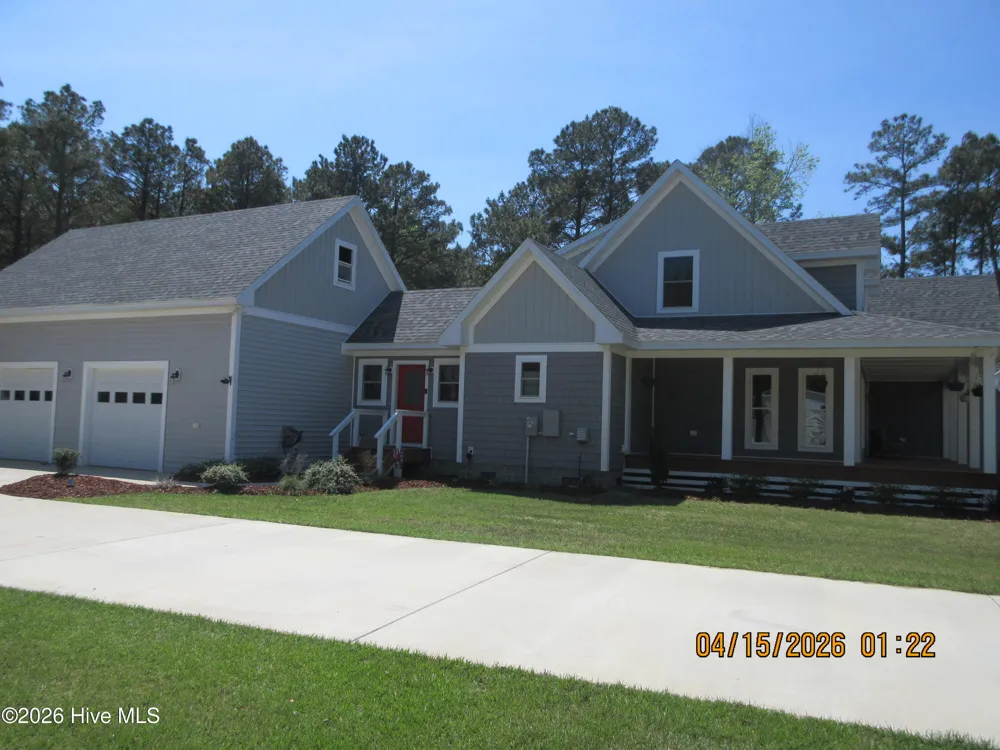 141 W Mobile Road Harbinger, NC 27941