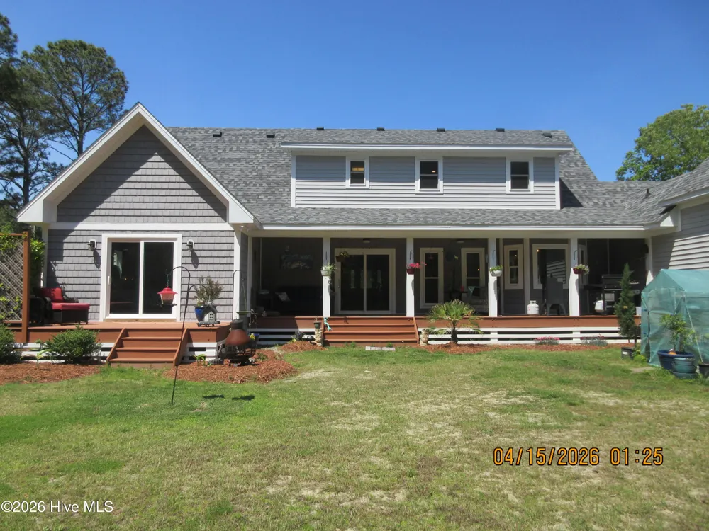 141 W Mobile Road Harbinger, NC 27941