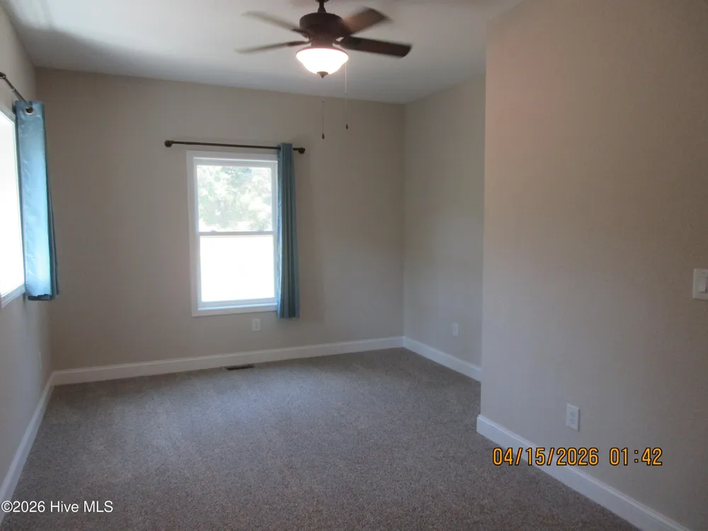 141 W Mobile Road Harbinger, NC 27941