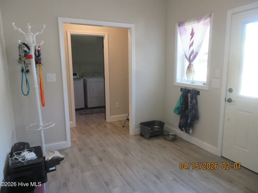 141 W Mobile Road Harbinger, NC 27941